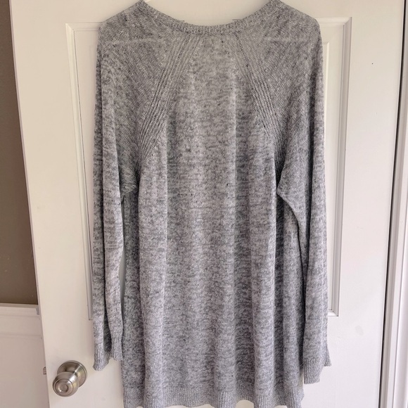 Eileen Fisher 100% Linen Gray V-Neck Rustic Linen Speckle Pullover Sweater - Picture 5 of 5